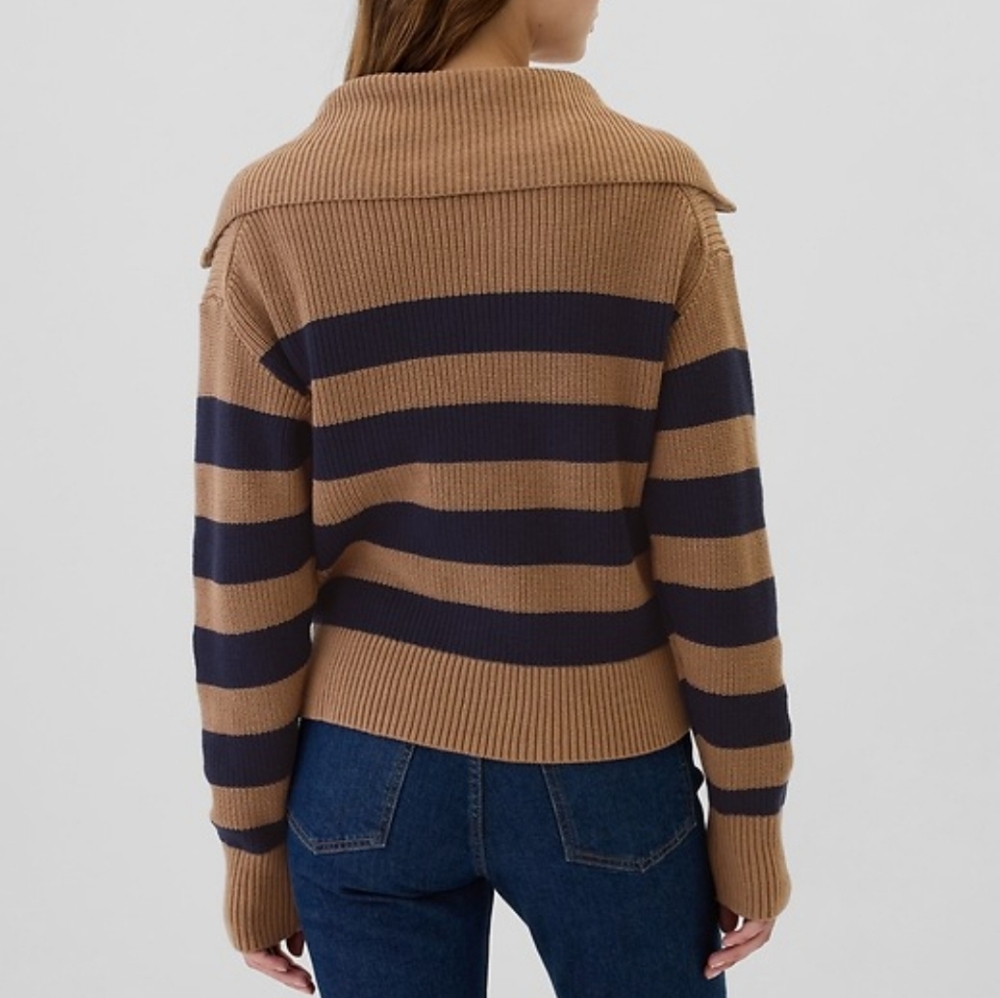 Gap Sweater